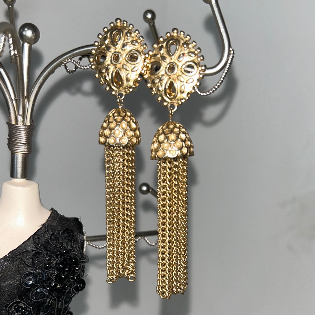 Erwin Pearl Tassel Clip On Earrings